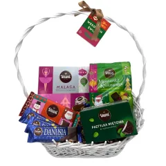 Świąteczny kosz prezentowy